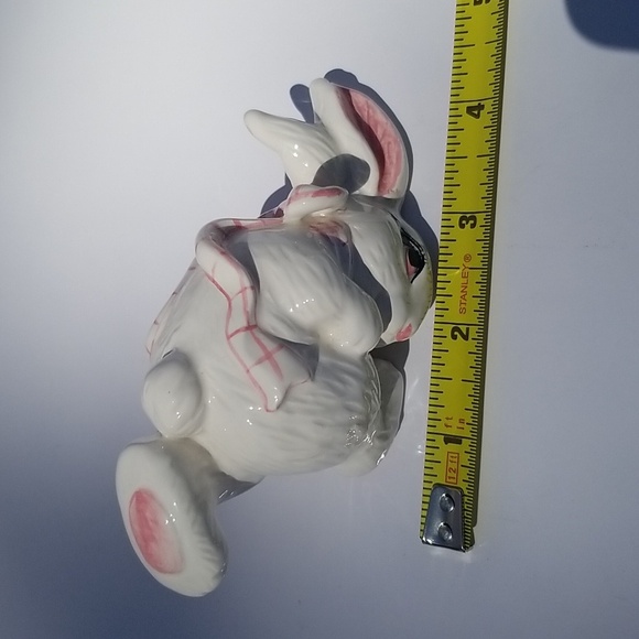 Ceramic Easter Bunny Figurines Set - White and Pink - Picture 4 of 5